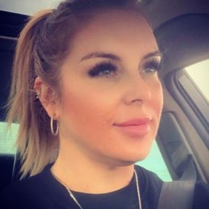 Meet your Posher, Natasha